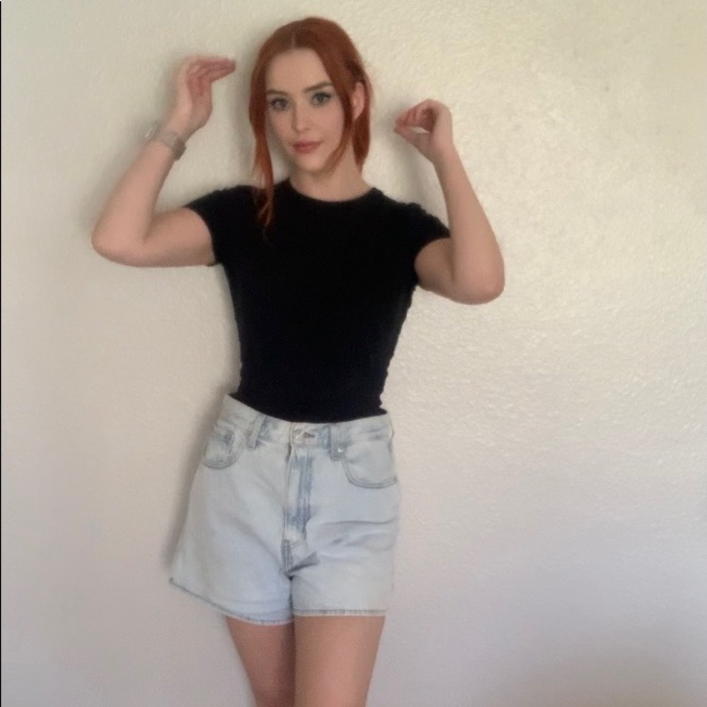 Levi’s High Loose Shorts